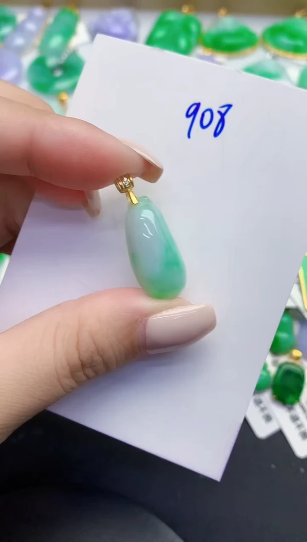 颈饰未镶嵌翡翠缅甸天然翡翠A货