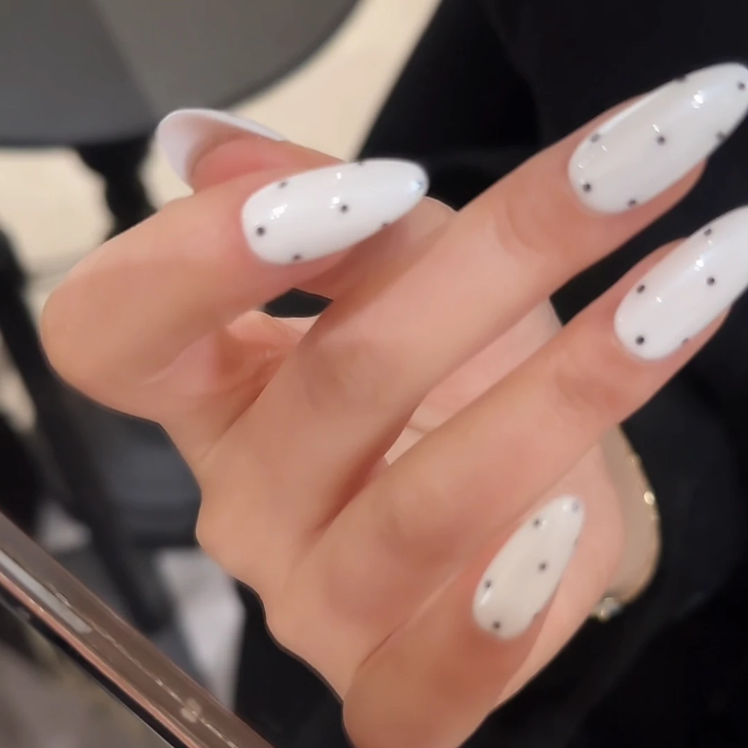 【波白无钻】增粉  小徐  纯手工波点设计穿戴甲