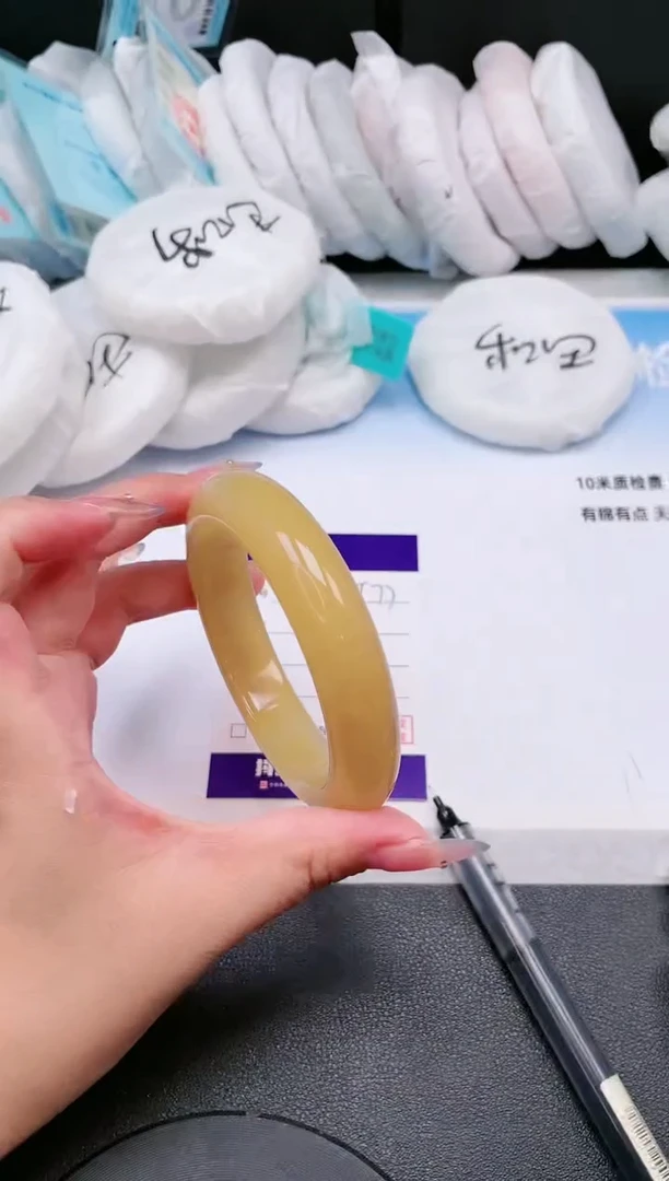 未镶嵌手镯石英质玉27T77-58