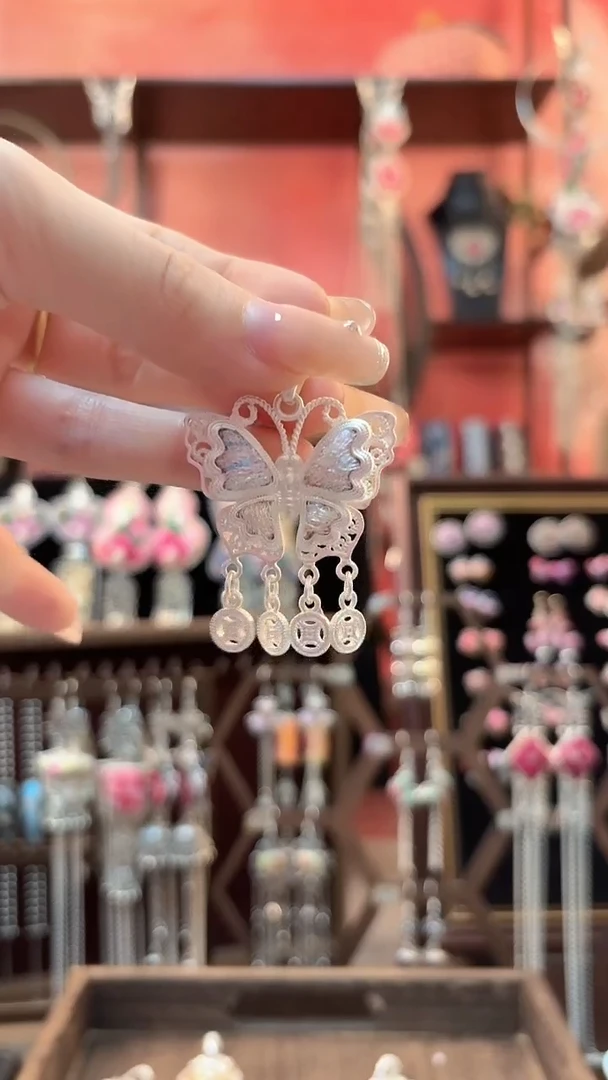 织绣 云织谣民族风精美饰品   620