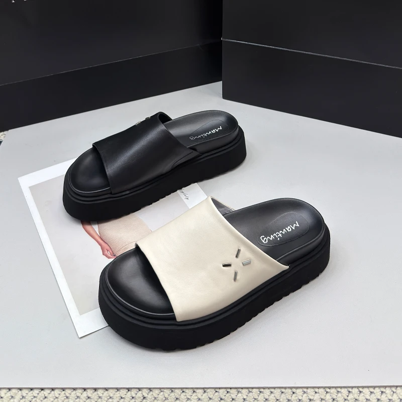 9968-3羊皮一字拖鞋女外穿厚底增高2025款真皮松糕沙滩凉拖鞋