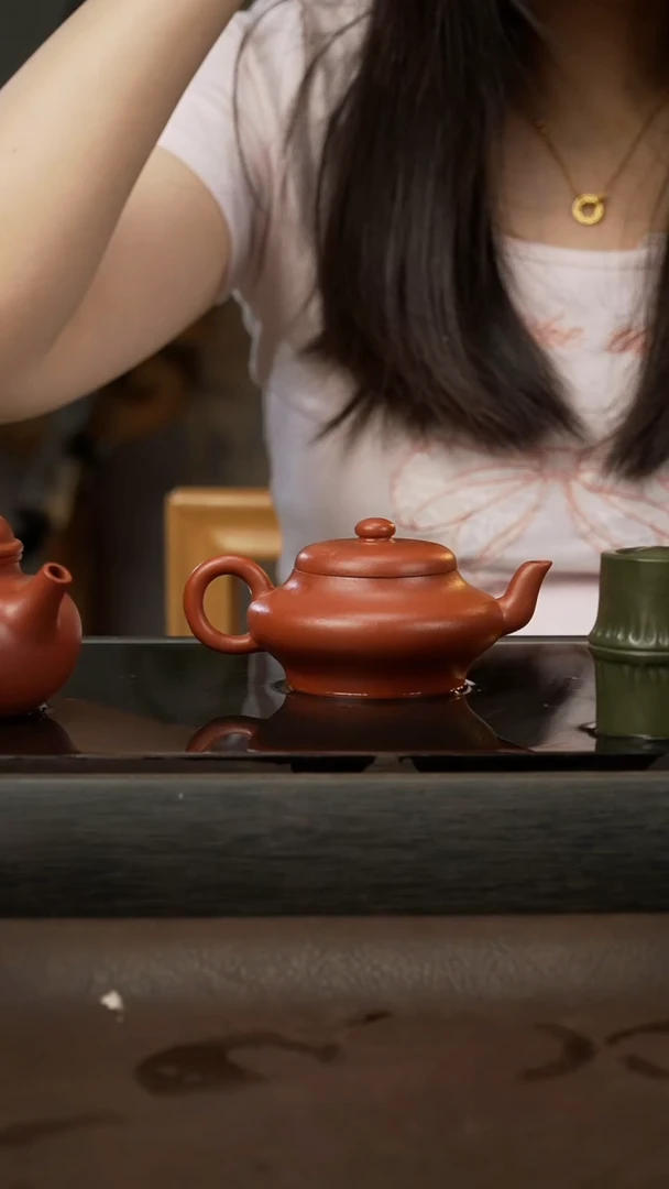 茶壶紫砂05，，扁灯，朱泥，120cc