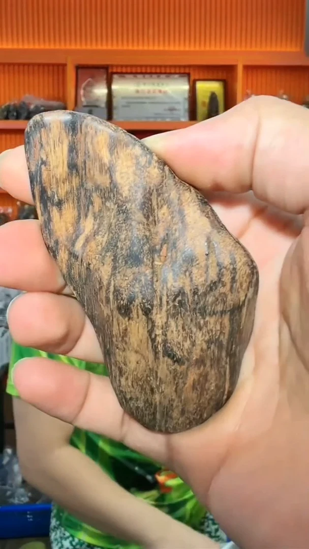 沉香吊坠142号红土多样性发一