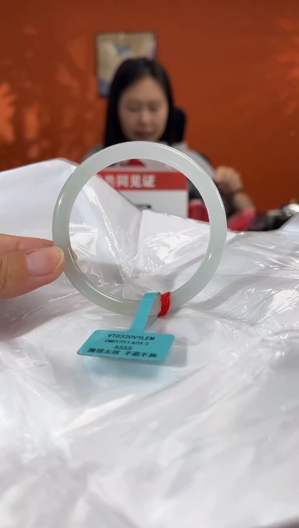 未镶嵌手镯翡翠1X        圈口57