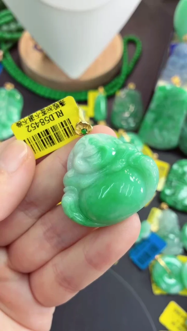 吊坠(不含链)18K金镶嵌翡翠挂件