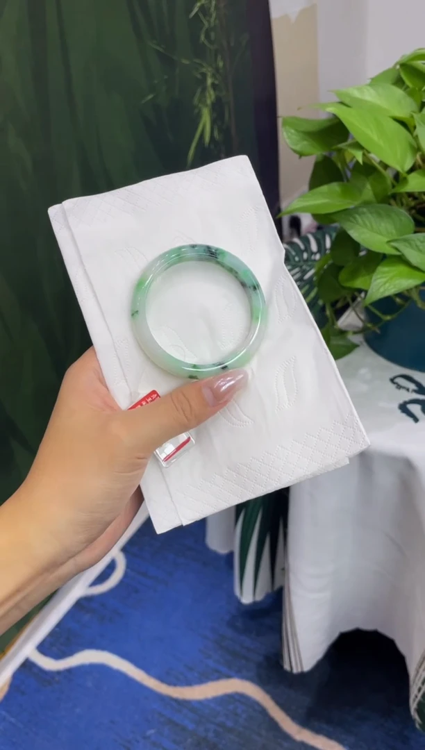 未镶嵌手镯翡翠8570****