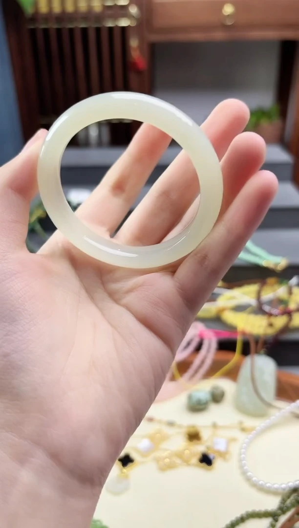 未镶嵌手镯和田玉和田玉手镯51#YR