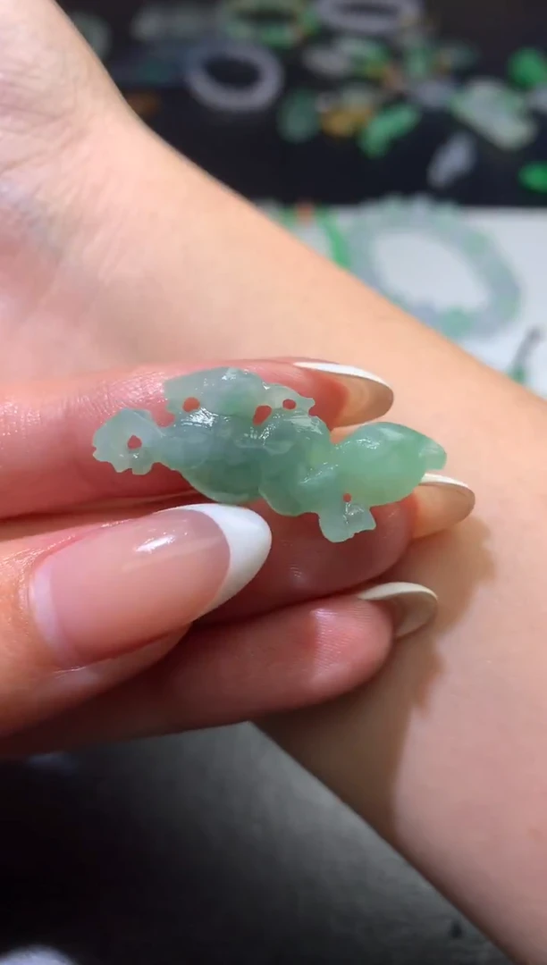 未镶嵌定制翡翠毛货 31.7-12.3-6