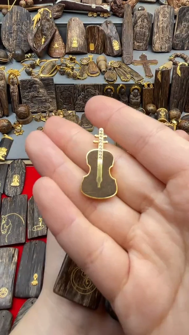 沉香吊坠沉香吊坠46