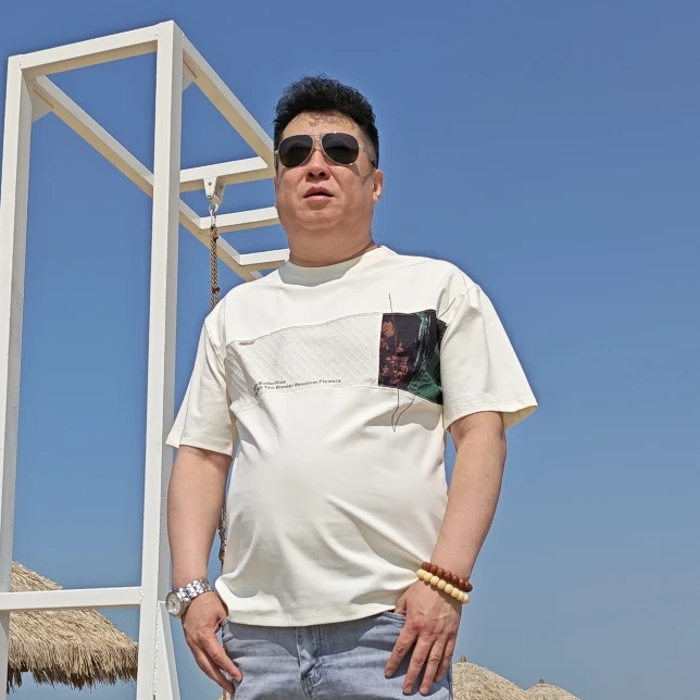 男士时尚夏季户外透气潮流百搭休闲圆领短袖T恤衫大码男装半袖WT