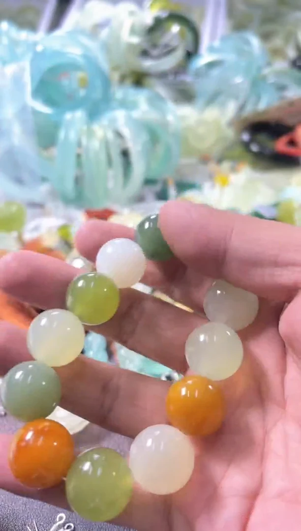 未镶嵌蛇纹石玉手串1