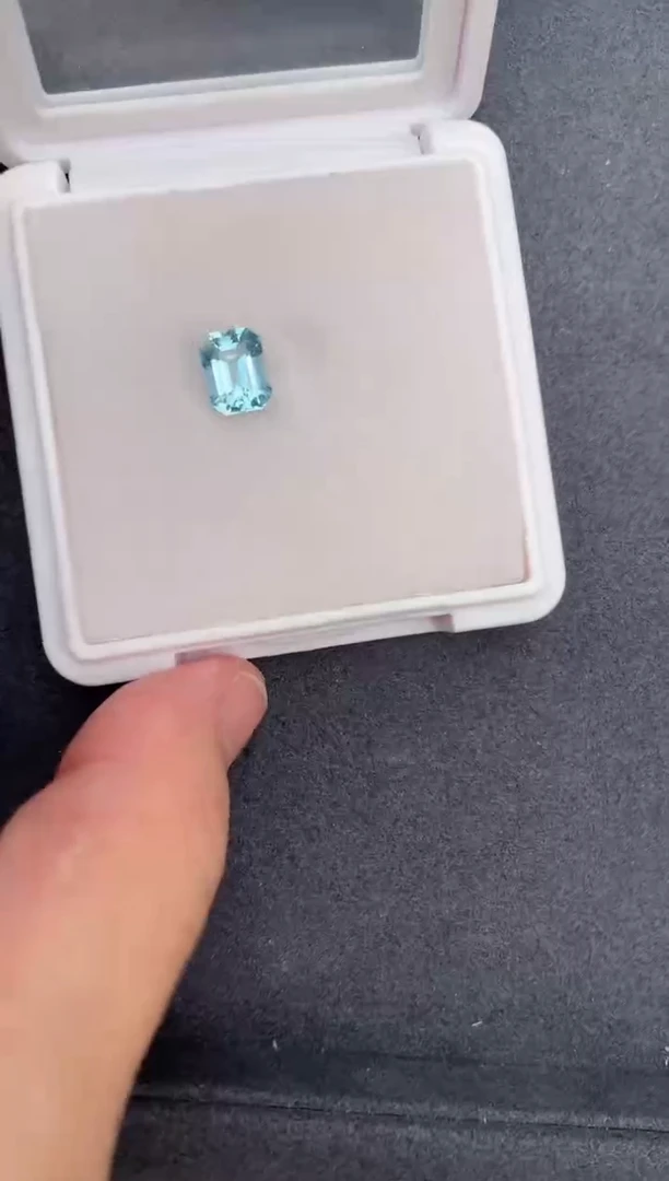 【闪购商品】海蓝宝石裸石未镶嵌1.5ct海蓝宝