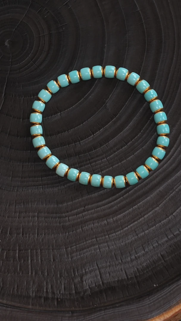 18K金镶嵌绿松石手链1