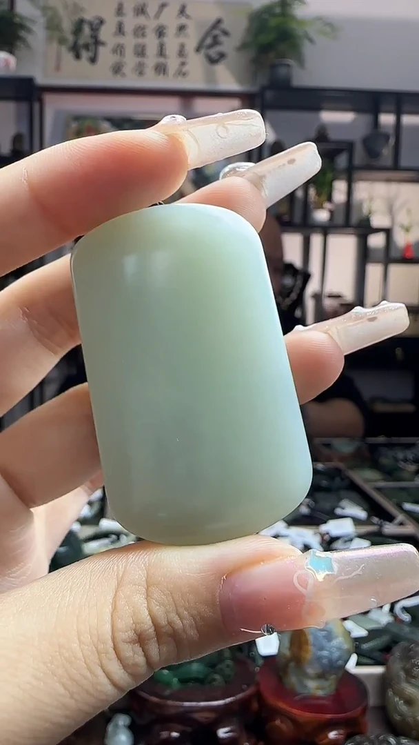 颈饰未镶嵌和田玉无事牌