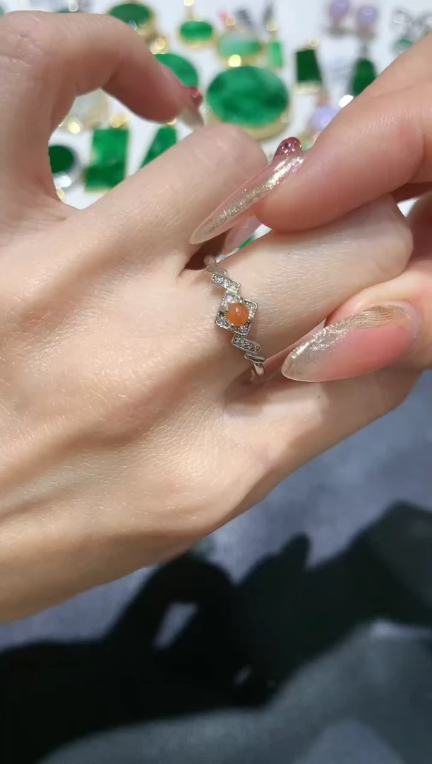 【闪购商品】翡翠吊坠(不含链)银S925镶嵌1多人多样性随机发货1件