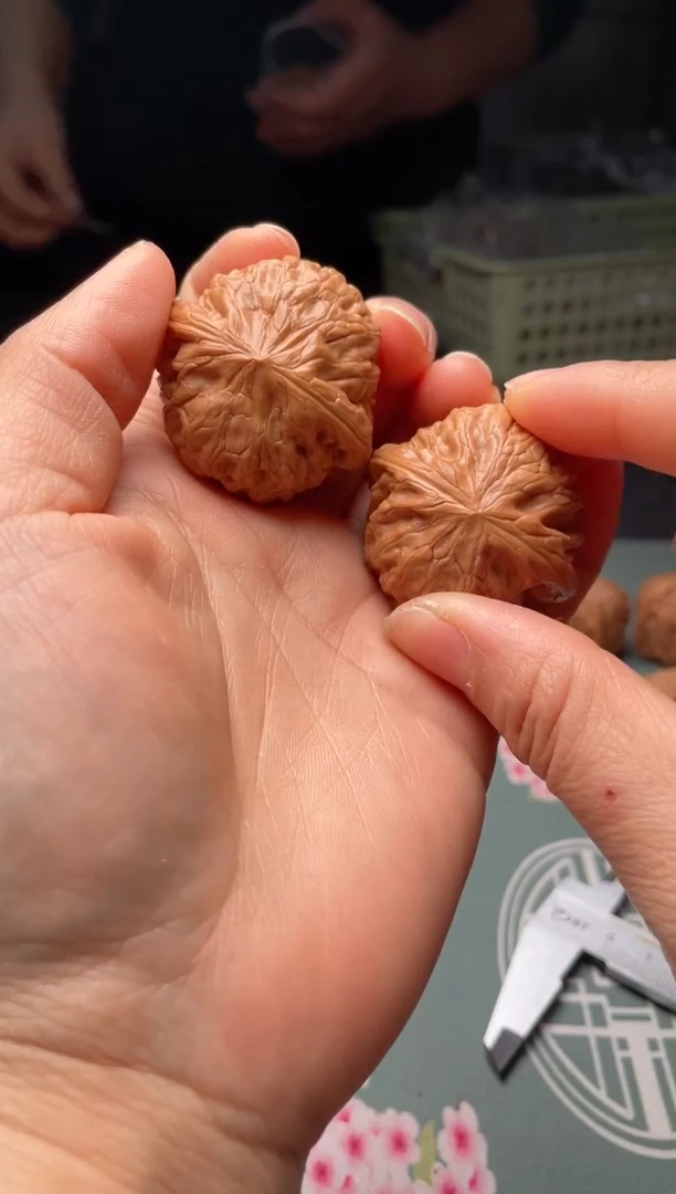 把件文玩核桃w339   铁锤39尺