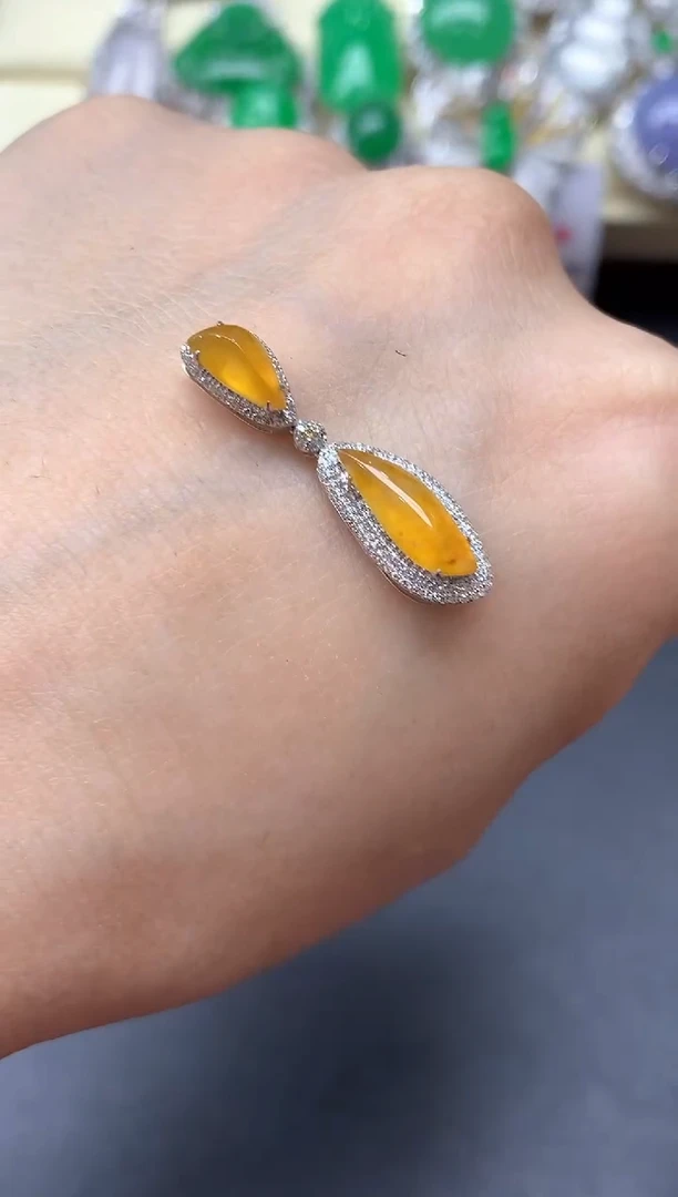 颈饰18K金镶嵌翡翠499-中国好珍宝