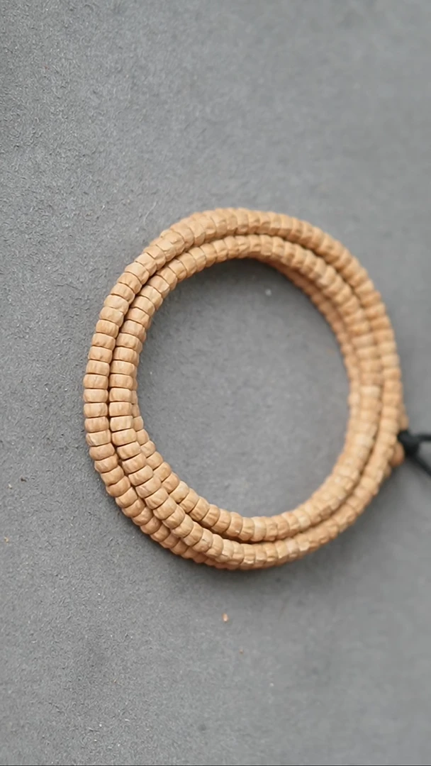 【闪购商品】柏香籽/百香籽吊坠药片