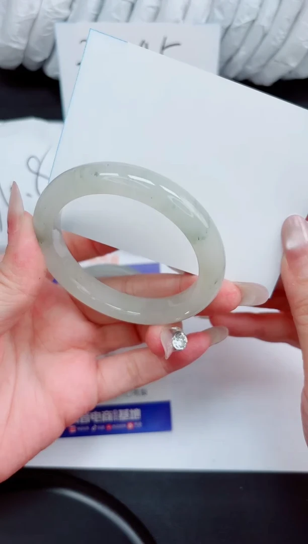 石英质玉手镯未镶嵌6-54