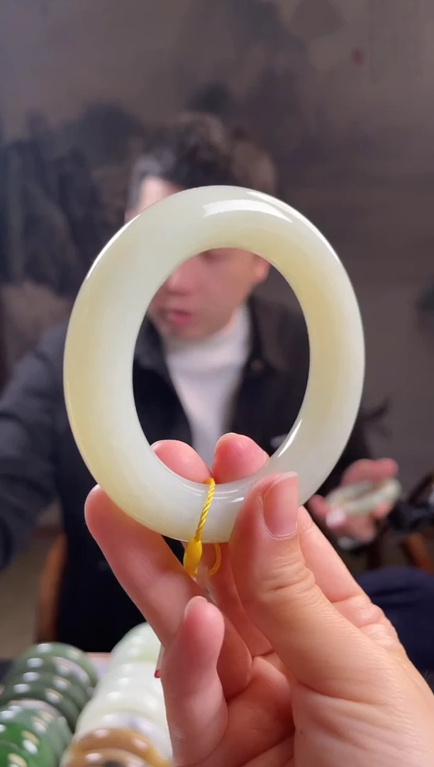 未镶嵌手镯和田玉58圈口仅一只圆条