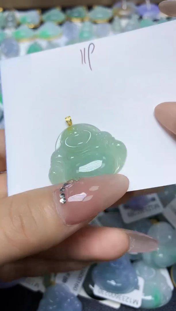 翡翠未镶嵌颈饰天然翡翠A货