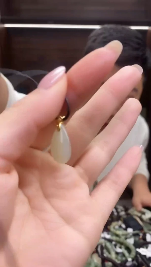 【闪购商品】和田玉颈饰未镶嵌多样性发货，拍一发一