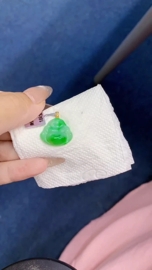 颈饰18K金镶嵌翡翠1