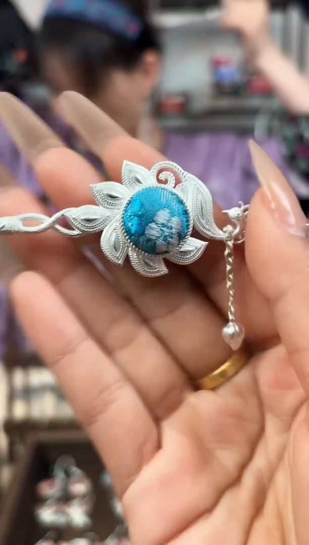 【闪购商品】织绣艺枝独秀手工饰品389