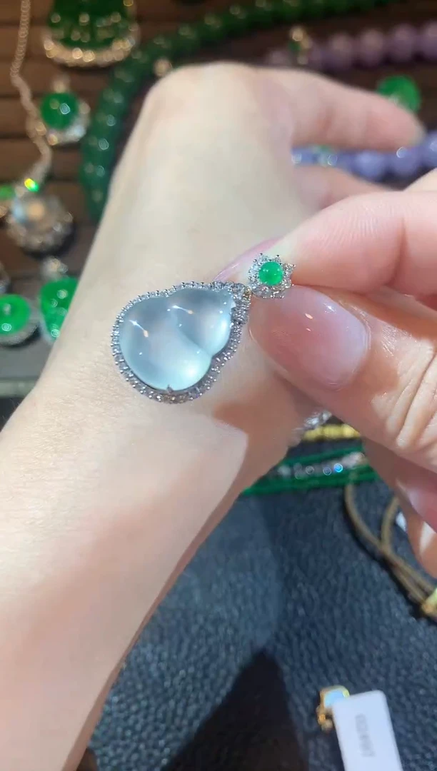 吊坠(不含链)18K金镶嵌翡翠D3
