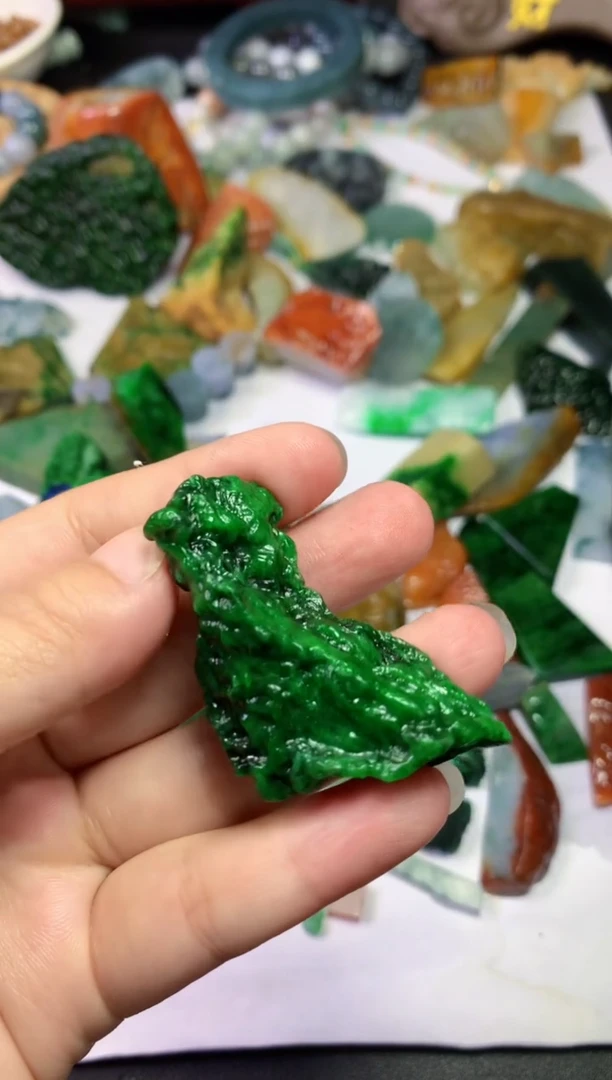 颈饰未镶嵌翡翠悦*024天然翡翠