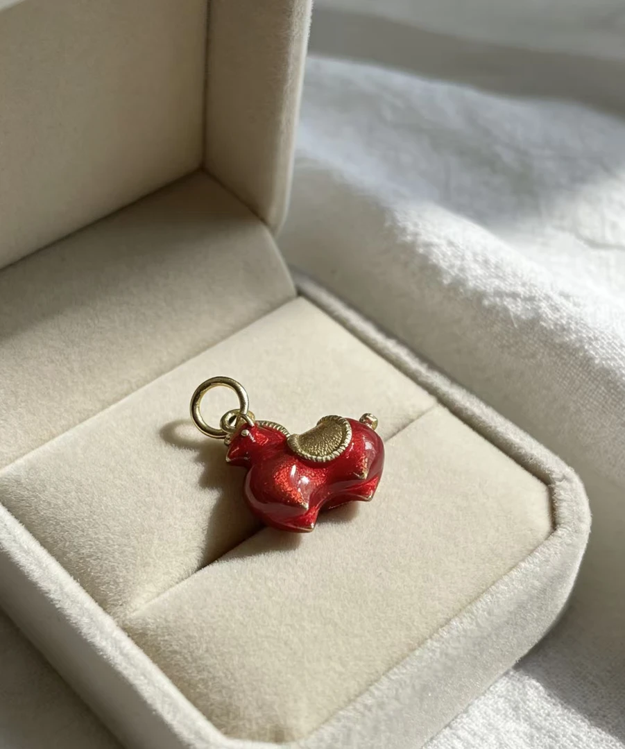 【越美丽】--V金意大利精工墩墩马吊坠wys3406