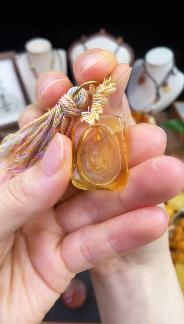 琥珀未镶嵌珠宝奇石柒月