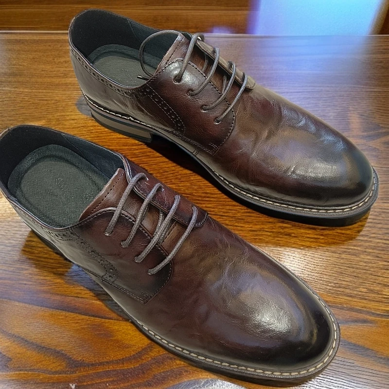 时尚英伦风商务皮鞋