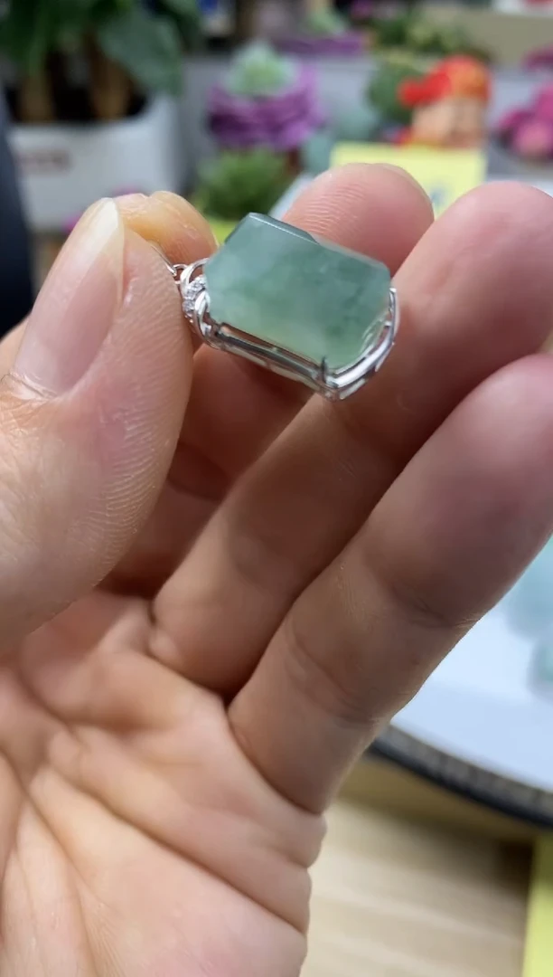 颈饰未镶嵌翡翠?****️3天然缅甸翡翠A货分两单