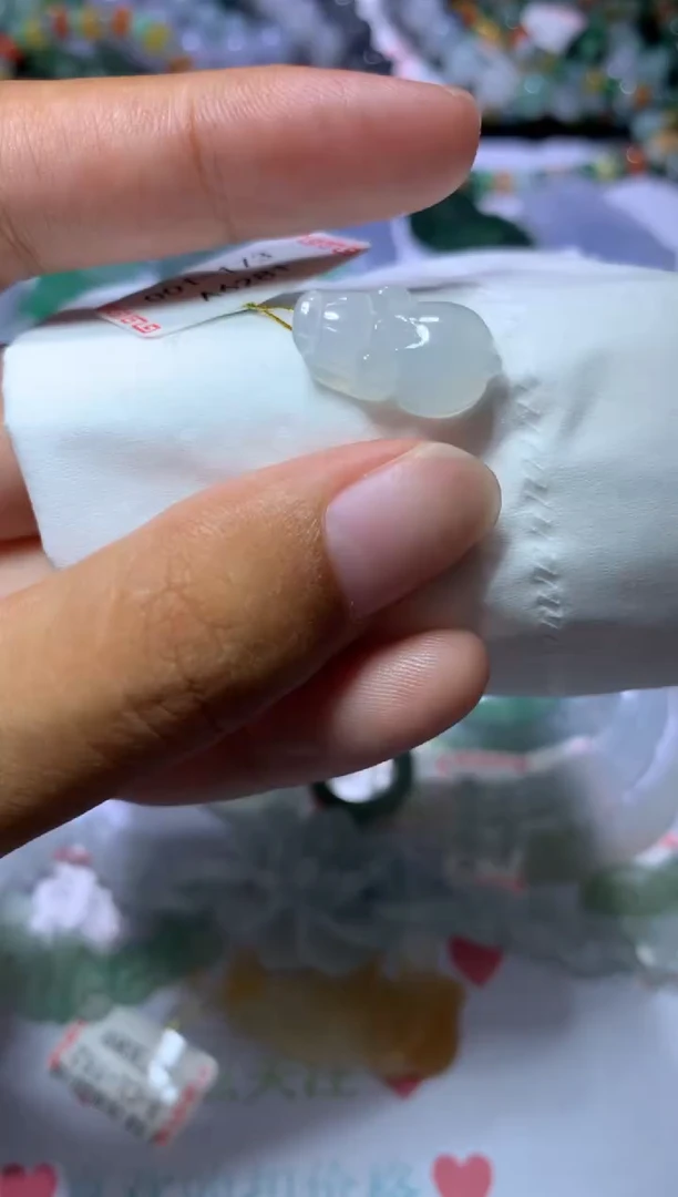 翡翠挂件未镶嵌MJX049961