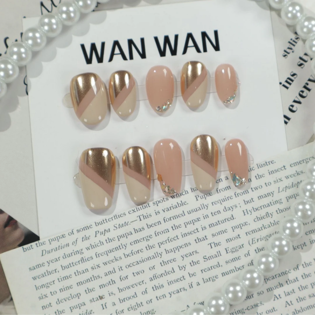 80号奶糖纯手工粉色短款显白穿戴甲甲片轻奢新款秋冬高级感美甲