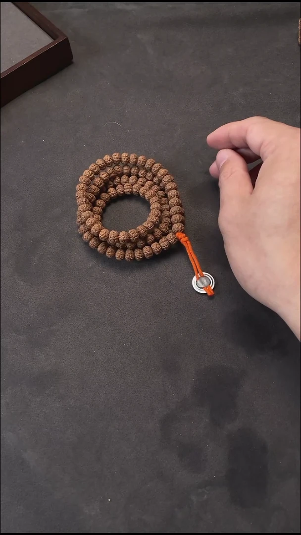 吊坠金刚菩提QA-01纯血老树王小金刚菩提108（9mm+）打孔处微黄款