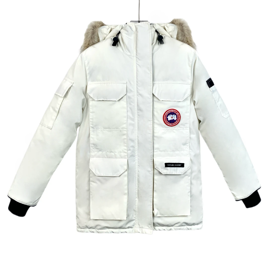 99新 CANADA GOOSE  H12317  远征系列 白色徽标贴饰羽绒服 XS码