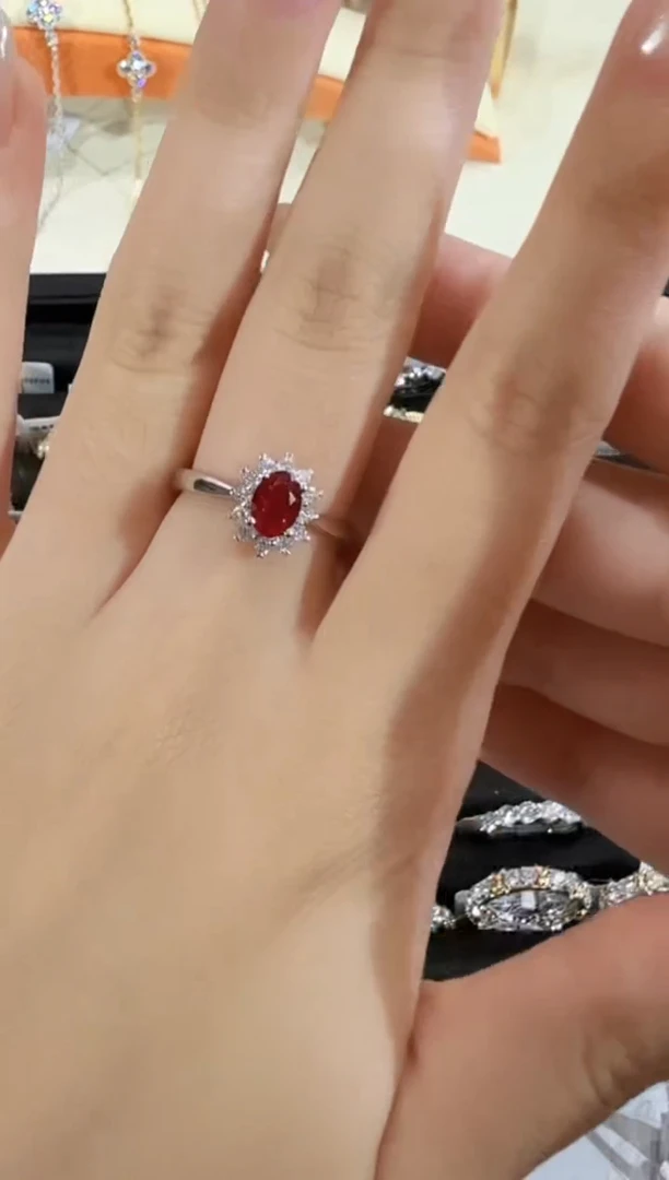 铂Pt950镶嵌实验室培育钻石16圈口