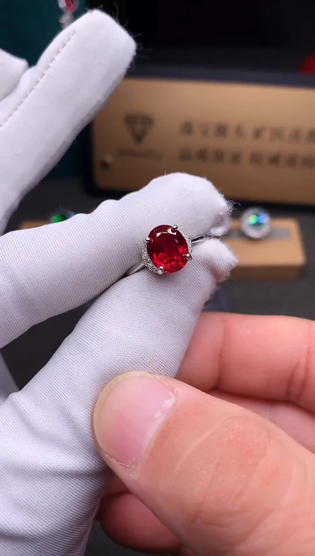 银S925镶嵌戒指红宝石....