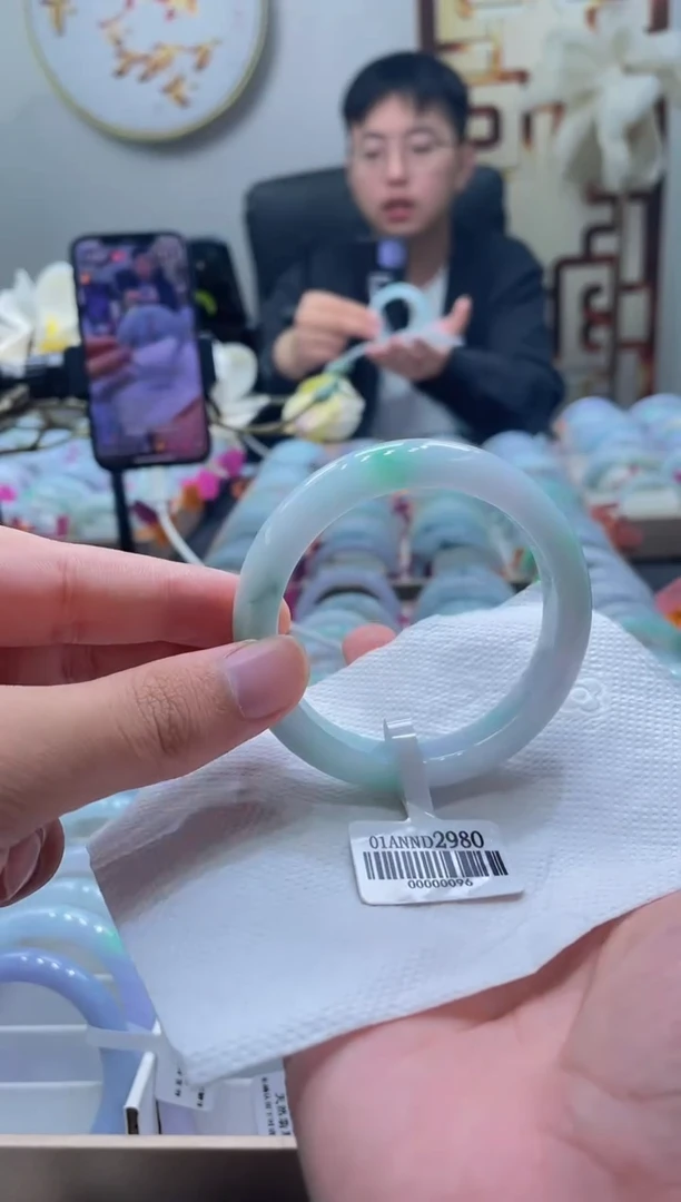 未镶嵌手镯翡翠133-55