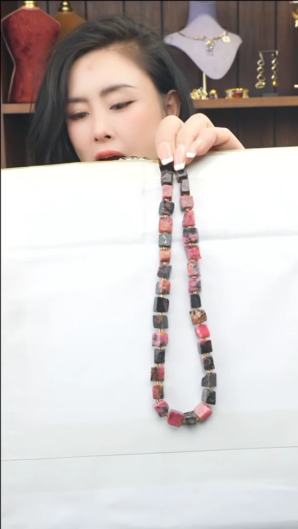 蔷薇辉石未镶嵌颈饰多样性发一