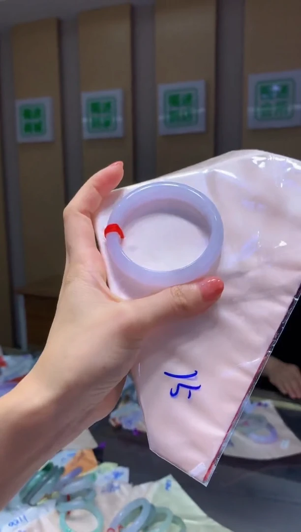 翡翠手镯未镶嵌-XX15圈口55.5*11.3*7