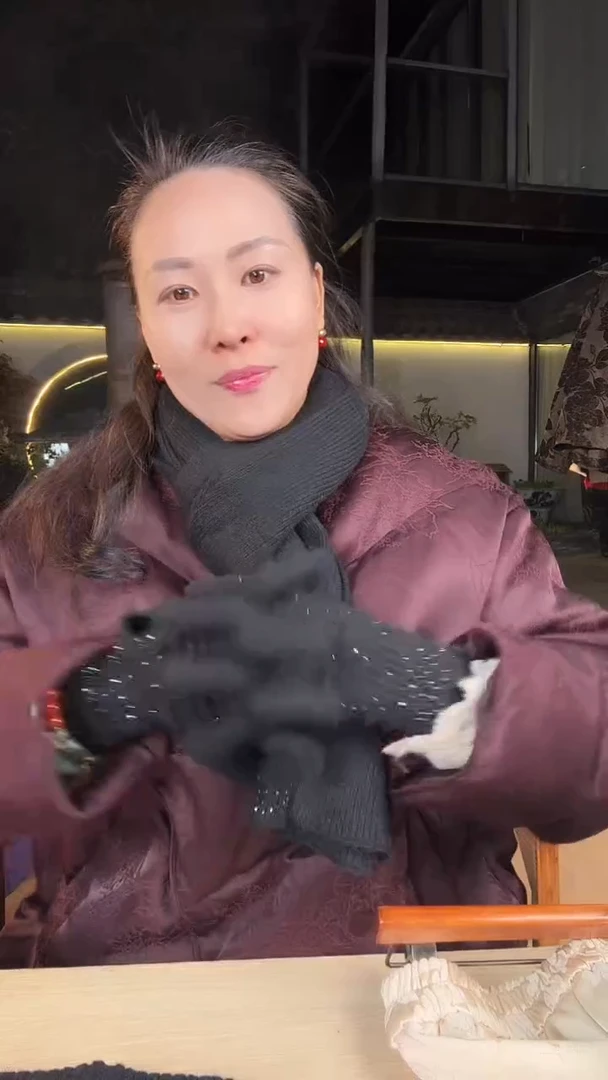 围巾手套帽子 三件套 黑色