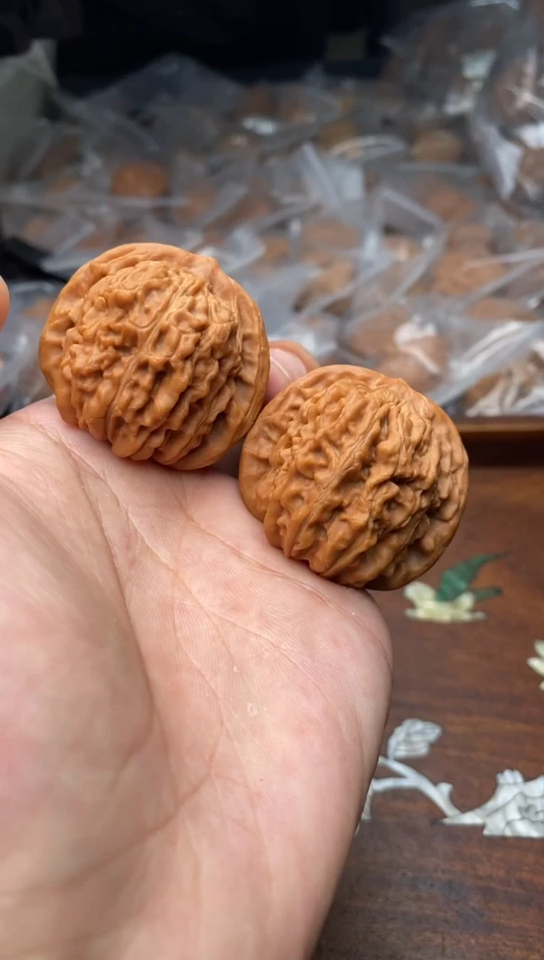 【闪购商品】文玩核桃把件A119号41尺四座楼