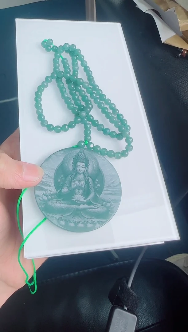 颈饰未镶嵌翡翠天然A货翡翠 多样性发其一