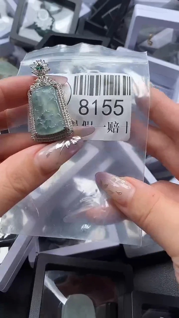 吊坠(不含链)未镶嵌翡翠8155