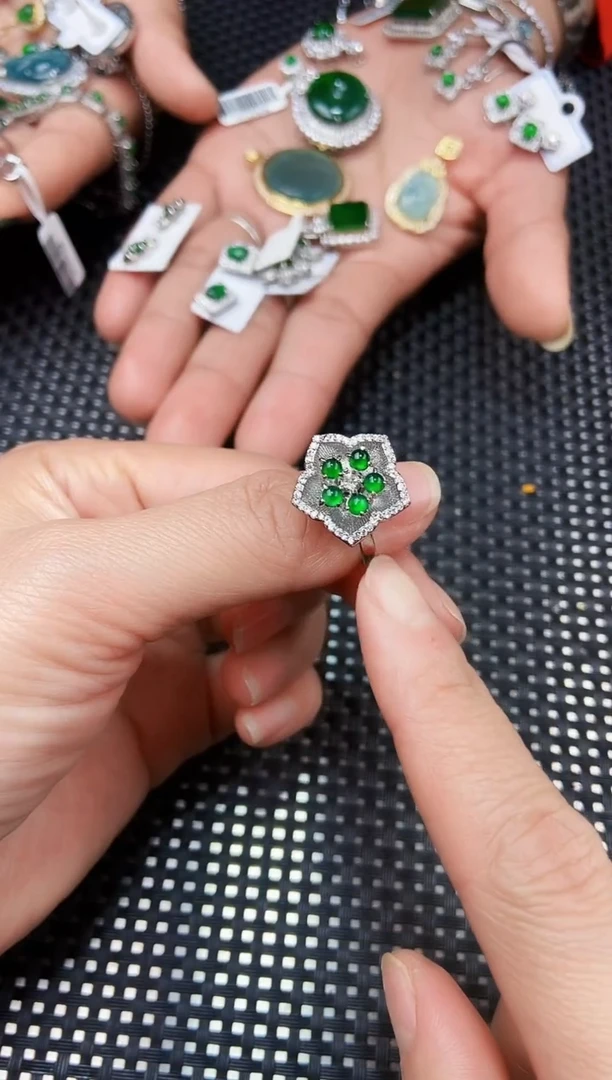 【闪购商品】翡翠戒指未镶嵌111111111