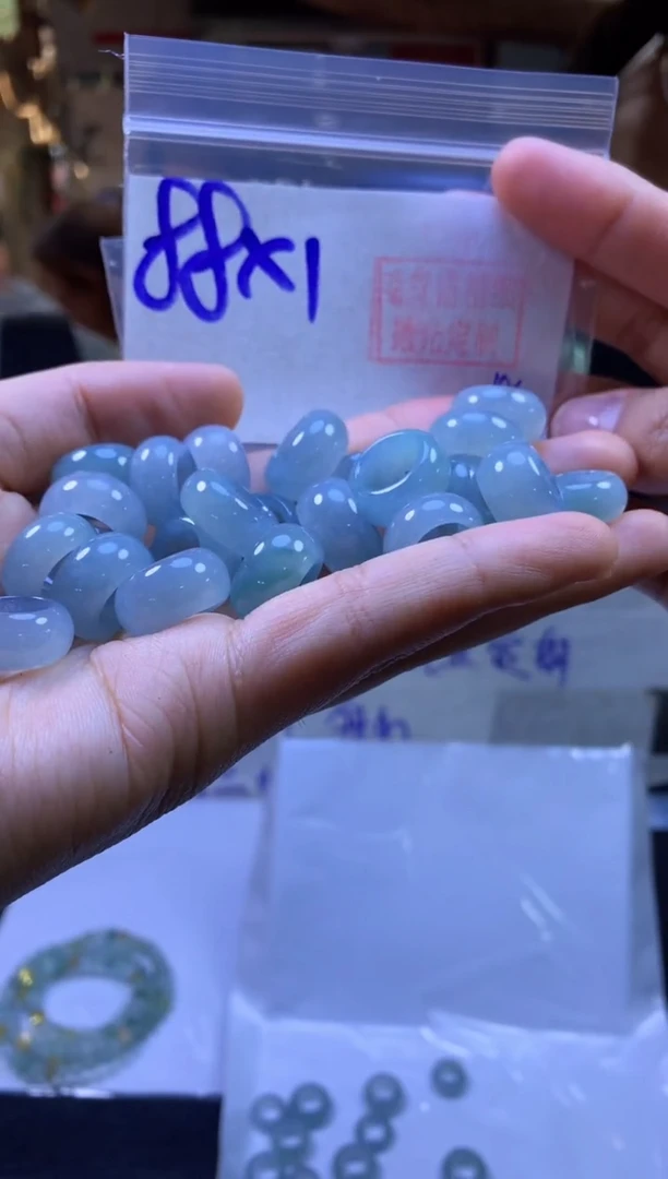 【闪购商品】定制翡翠未镶嵌甜甜圈#88元多样性拍一发一毛货需抛光