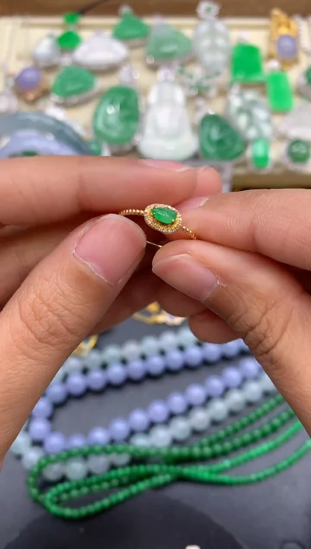 【闪购商品】翡翠戒指18K金镶嵌82-中国好珍宝